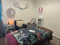 Negocio Elephant And Owl- Massage Therapy